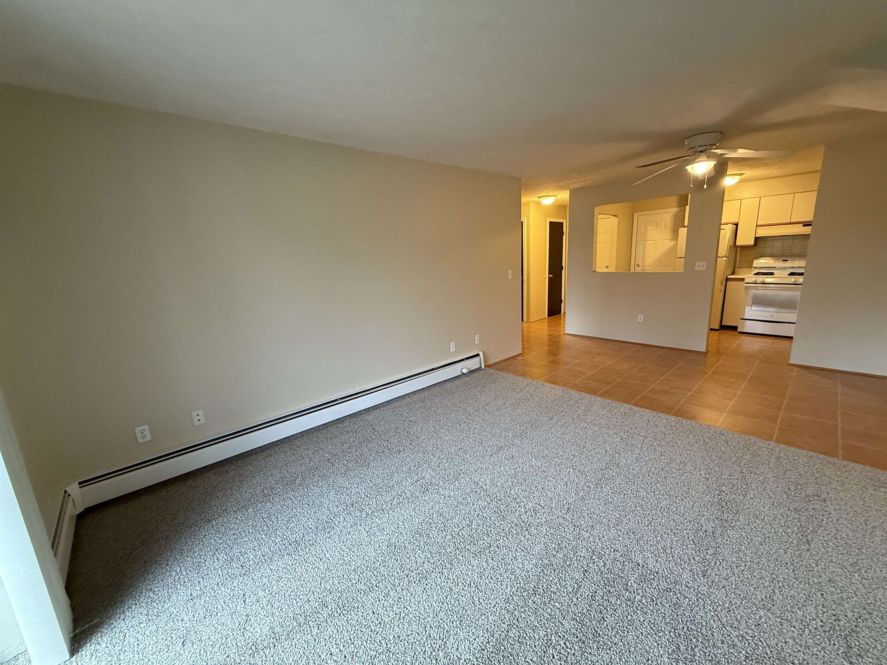 383 Huse Road, Unit 5 Manchester, NH 03103 - Photo 18 of 37