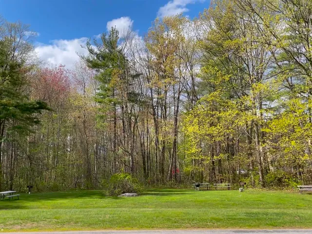 $1,708 | 383 Huse Road, Unit 5, Manchester, NH 03103