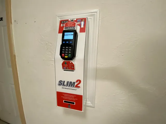 $1,708 | 383 Huse Road, Unit 5, Manchester, NH 03103