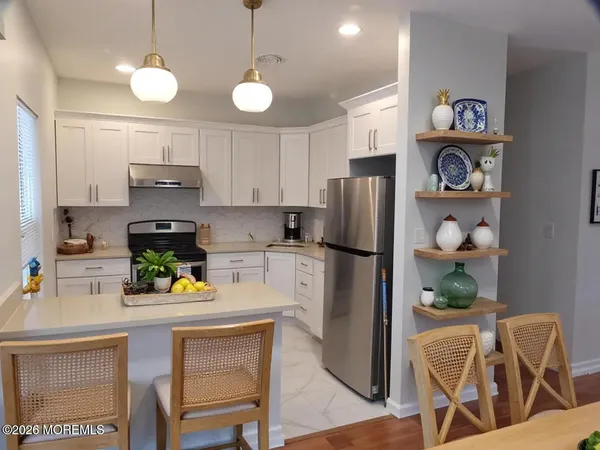 $3,250 | 154 Yarmouth Court, Unit 52, Holmdel, NJ 07733