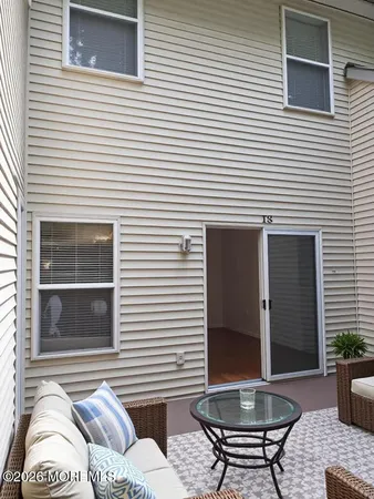$3,250 | 154 Yarmouth Court, Unit 52, Holmdel, NJ 07733