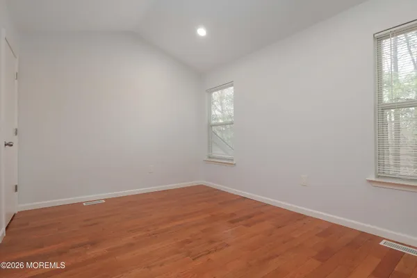 $3,250 | 154 Yarmouth Court, Unit 52, Holmdel, NJ 07733