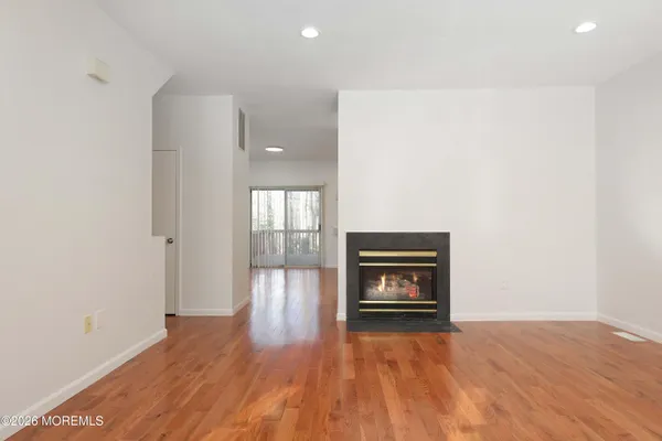 $3,250 | 154 Yarmouth Court, Unit 52, Holmdel, NJ 07733