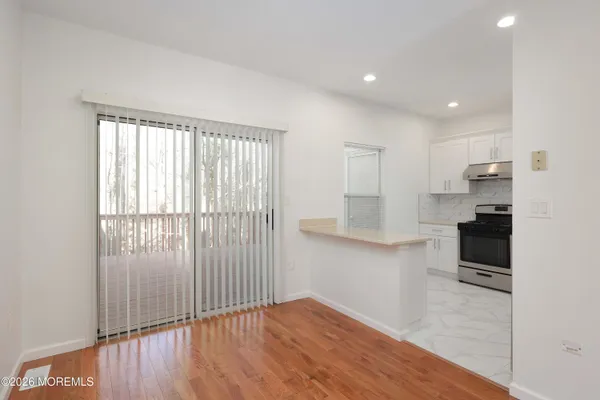 $3,250 | 154 Yarmouth Court, Unit 52, Holmdel, NJ 07733