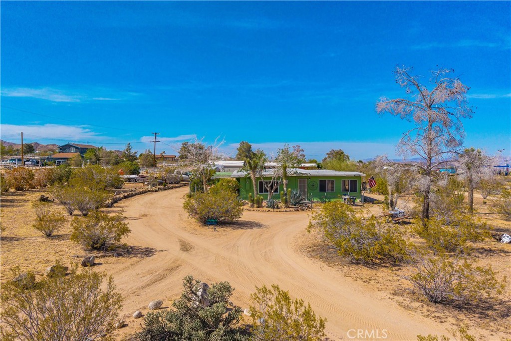 56011 Mira Street Yucca Valley, CA 92284 - Photo 37 of 71