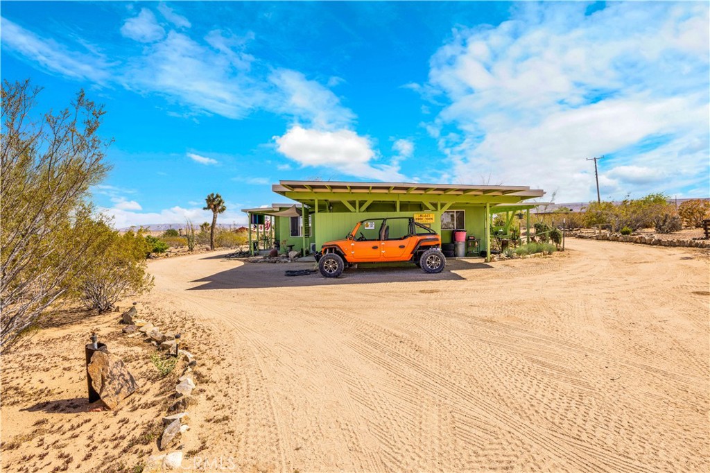 56011 Mira Street Yucca Valley, CA 92284 - Photo 40 of 71