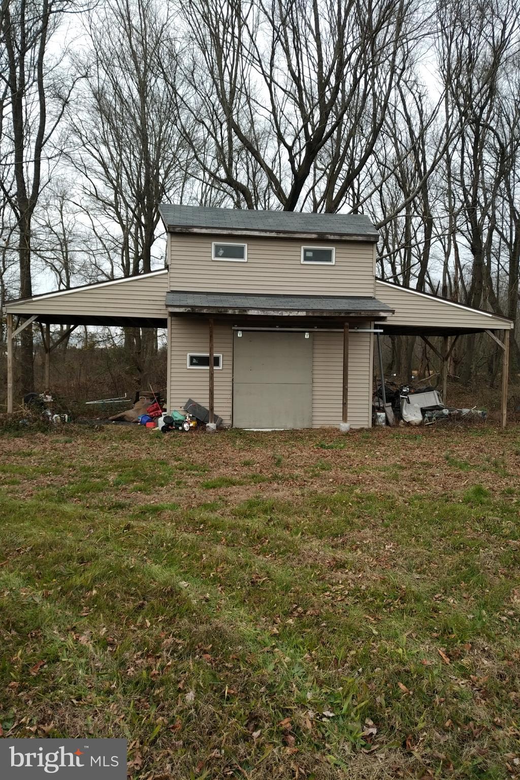 18921 Atlanta Road Bridgeville, DE 19933 - Photo 20 of 22 Storage building out back