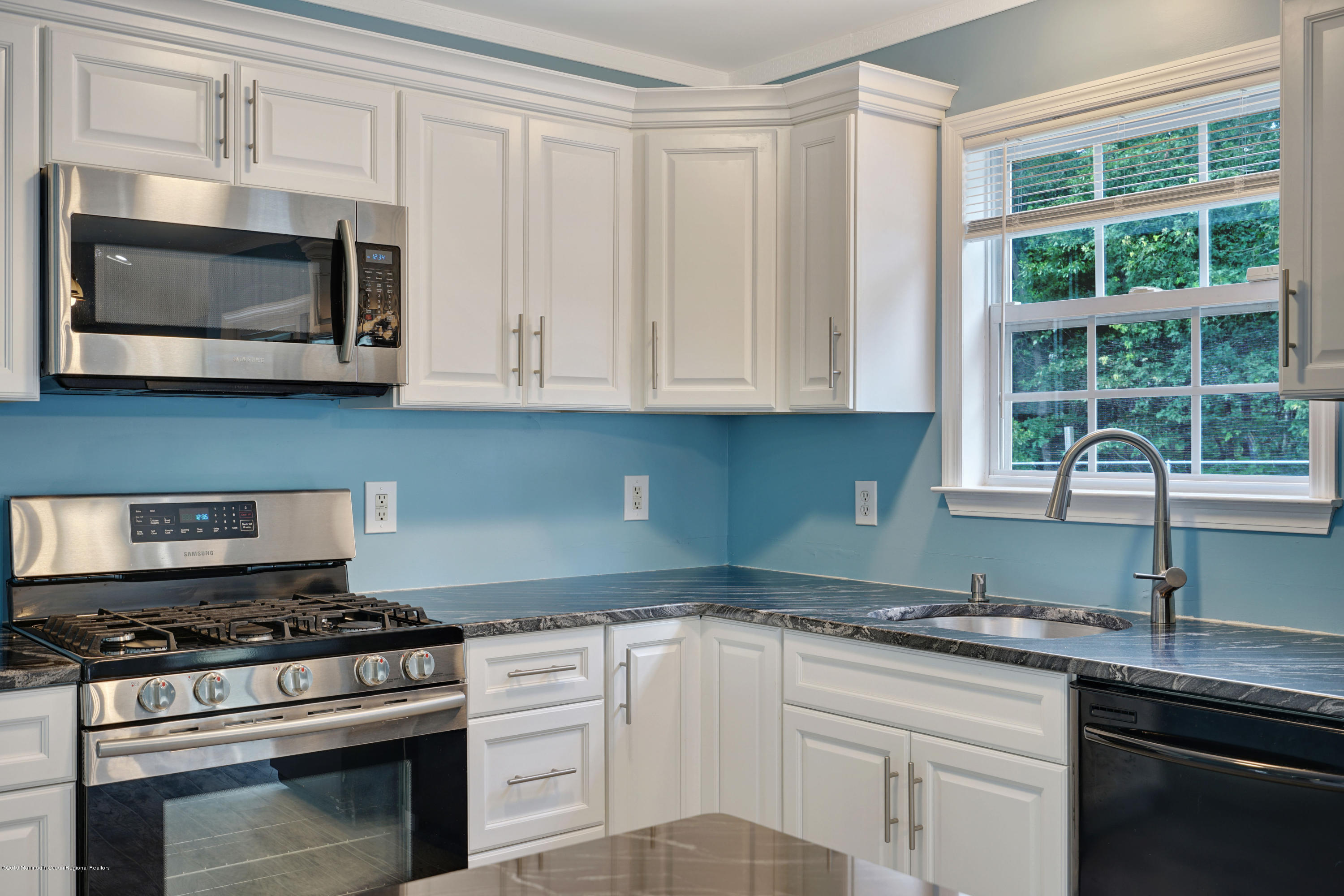 76 Timberline Road Bayville, NJ 08721 - Photo 17 of 53 017_dsc07794-dsc07798
