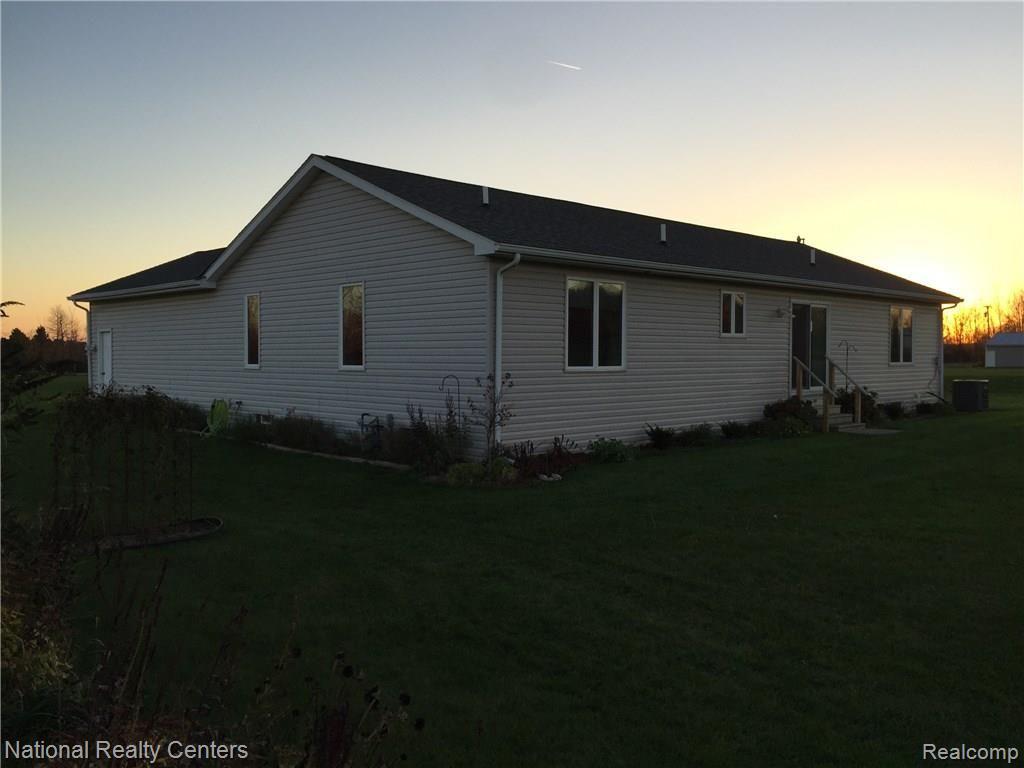 6893 Lothrop Road Imlay City, MI 48444 - Photo 38 of 98 2016-11-07 17.02