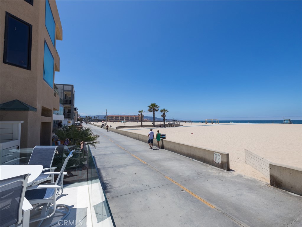 230 The Strand Hermosa Beach, CA 90254 - Photo 14 of 72