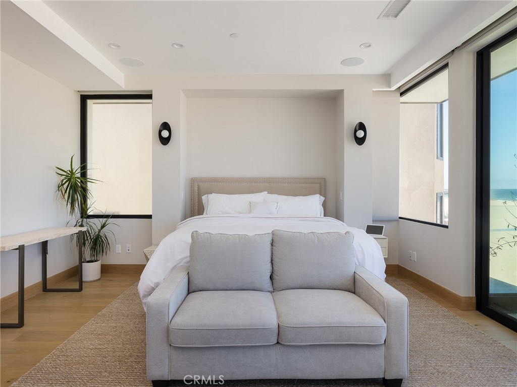 230 The Strand Hermosa Beach, CA 90254 - Photo 25 of 72