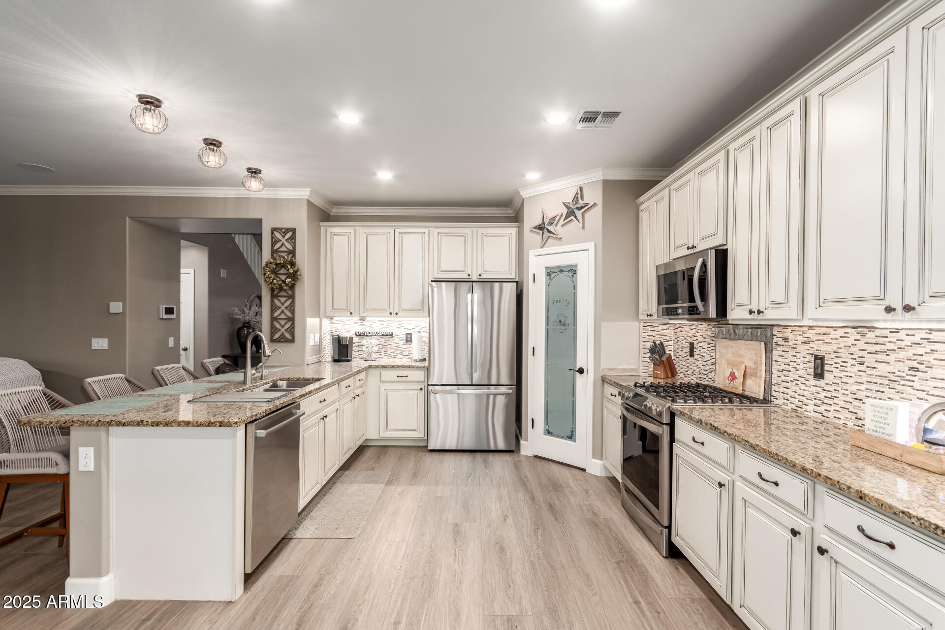 1179 East Regent Drive Gilbert, AZ 85298 - Photo 11 of 74 20 Regent