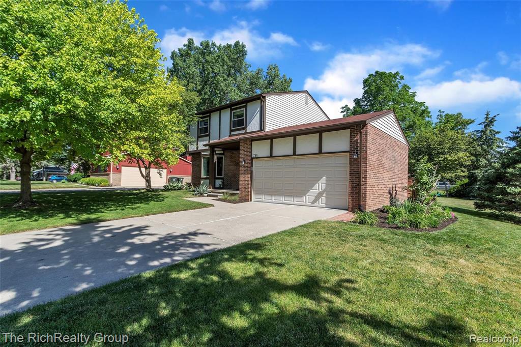 788 Francis Street Rochester Hills, MI 48307 - Photo 4 of 53