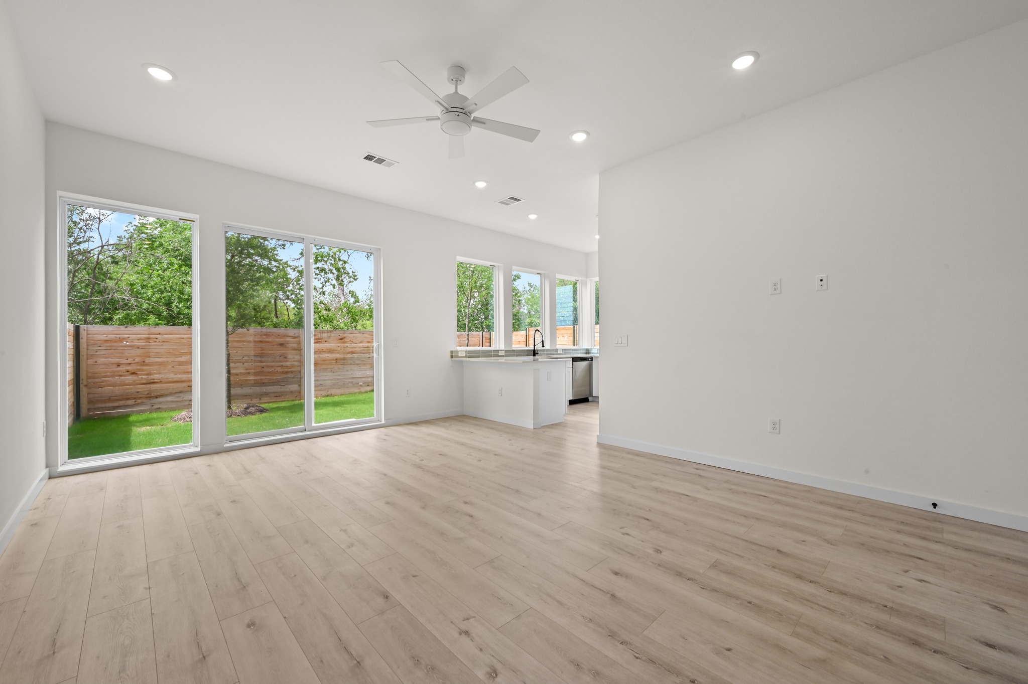 2000 Riverside Farms Road, Unit 14101 Austin, TX 78741 - Photo 4 of 17