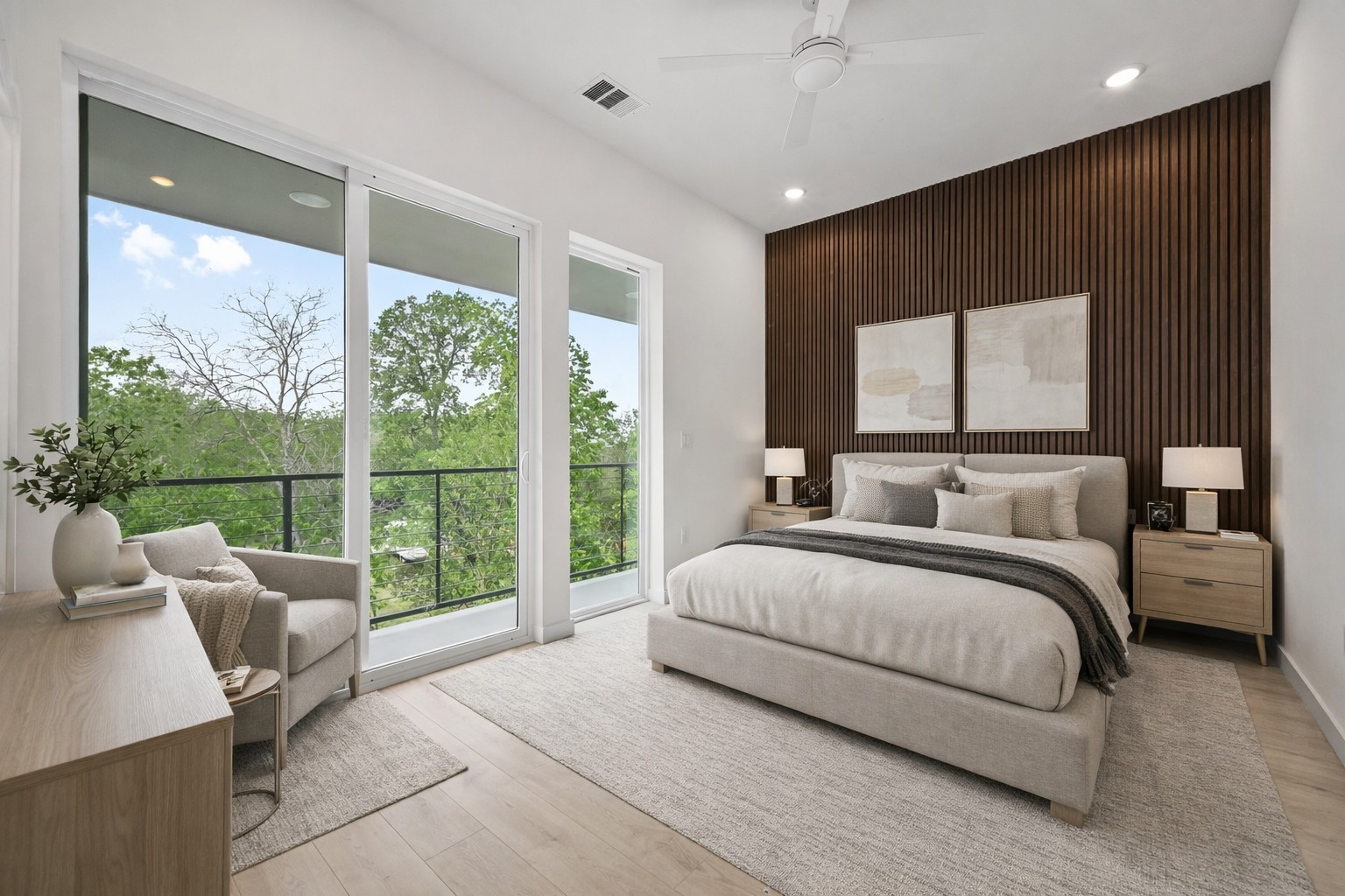 2000 Riverside Farms Road, Unit 14101 Austin, TX 78741 - Photo 9 of 17 Virtually Staged
