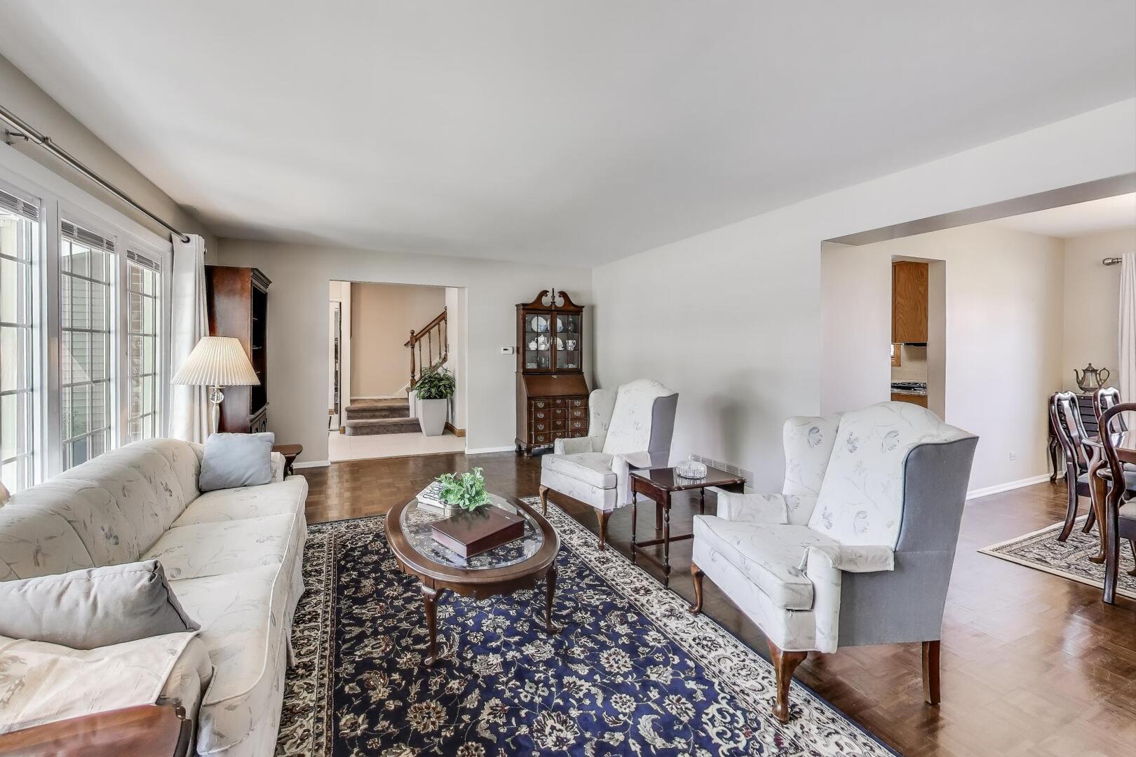 206 West Hintz Road Arlington Heights, IL 60004 - Photo 4 of 42