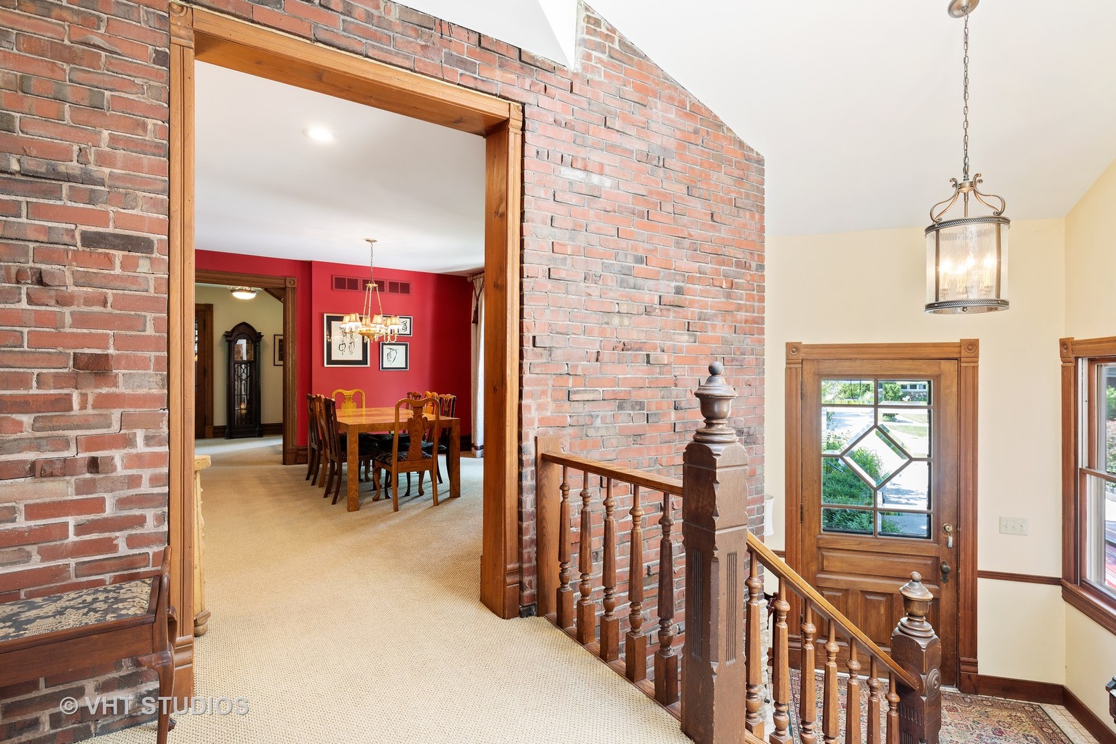 53 North Cowley Road Riverside, IL 60546 - Photo 3 of 27