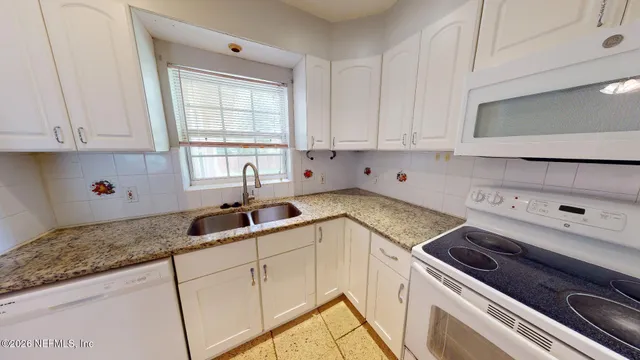 $2,150 | 8229 Hogan Road, Jacksonville, FL 32216