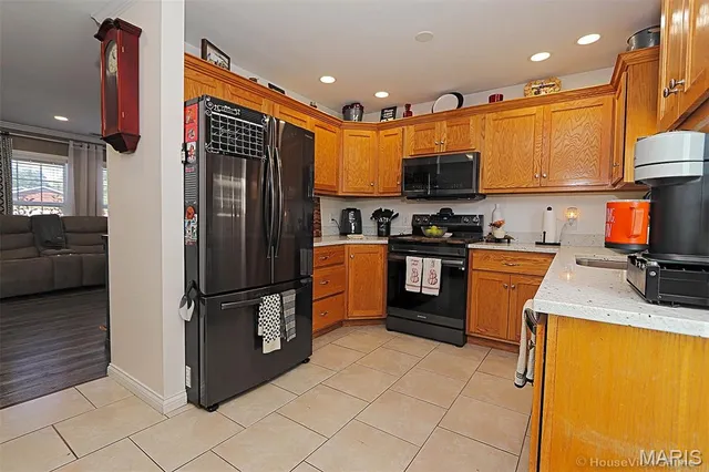 $189,900 | 102 Caroline Drive, Oran, MO 63771