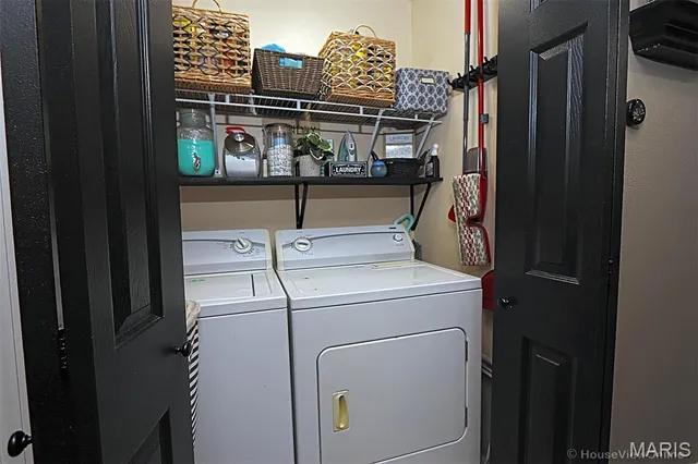 $189,900 | 102 Caroline Drive, Oran, MO 63771