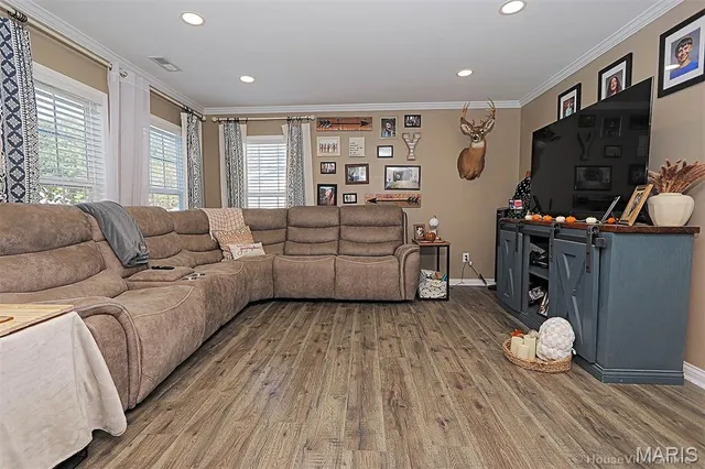 $189,900 | 102 Caroline Drive, Oran, MO 63771