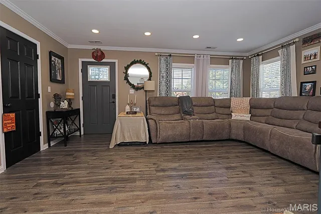 $189,900 | 102 Caroline Drive, Oran, MO 63771