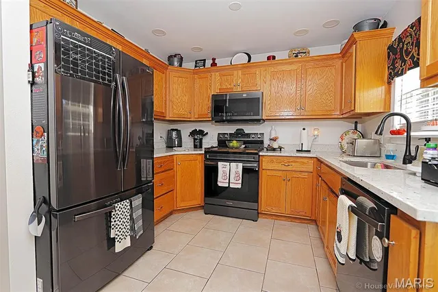 $189,900 | 102 Caroline Drive, Oran, MO 63771