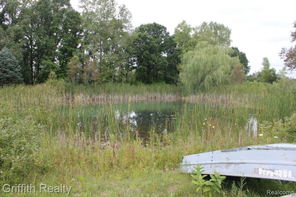 12481 Clyde Road Fenton, MI 48430 - Photo 8 of 9