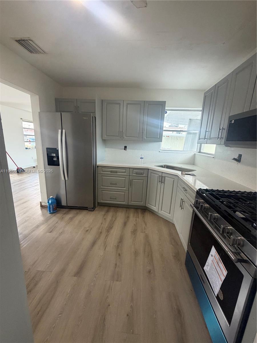 17821 Northwest 79th Place Hialeah, FL 33015 - Photo 10 of 13