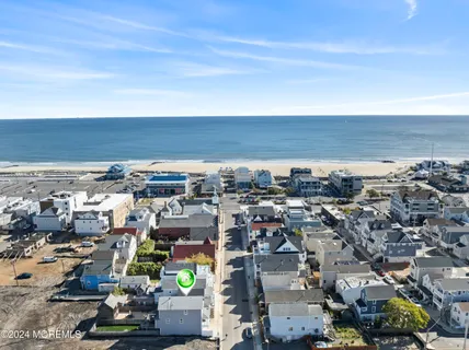 $5,000 | 19 Church Street, Sea Bright, NJ 07760
