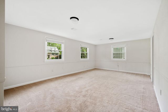 $1,103,000 | 621 Oakley Place, Alexandria, VA 22302