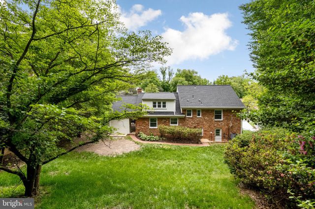 $1,103,000 | 621 Oakley Place, Alexandria, VA 22302