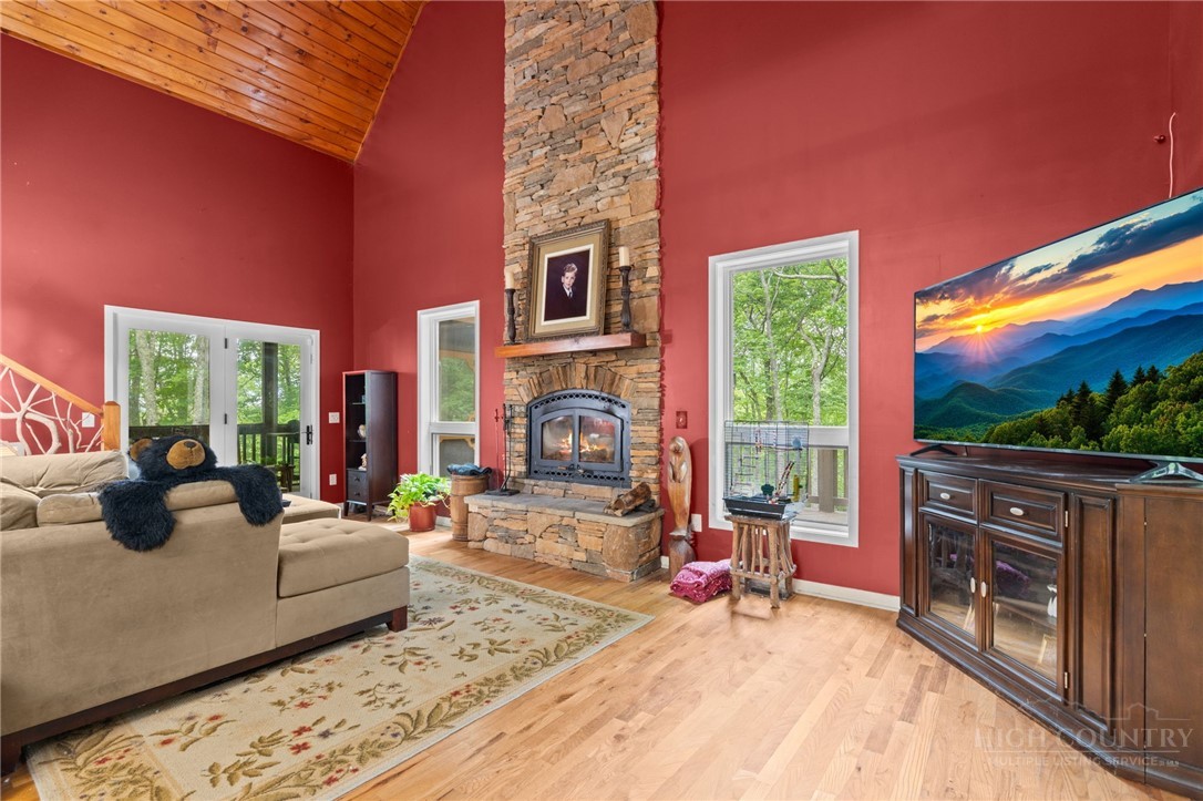 405 Snowridge Road Banner Elk, NC 28604 - Photo 4 of 50