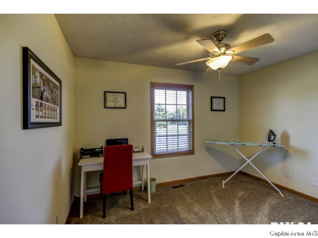 3200 Red Oak Lane Springfield, IL 62712 - Photo 18 of 24