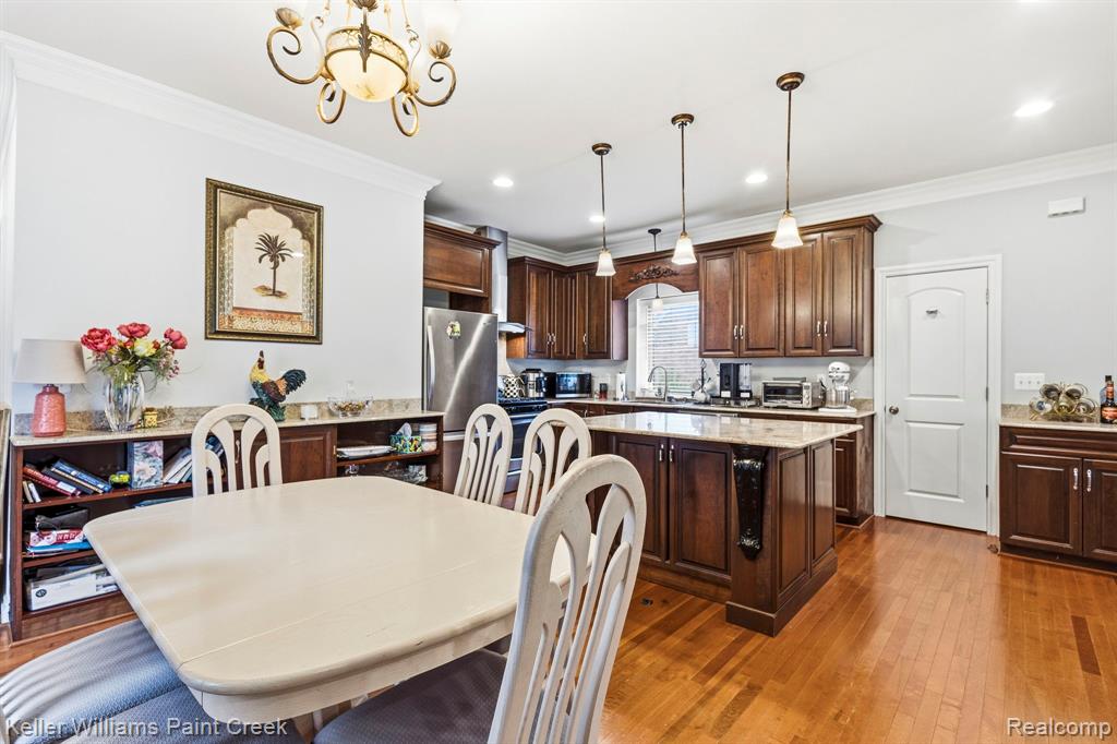 418 Oak Street Rochester, MI 48307 - Photo 17 of 38