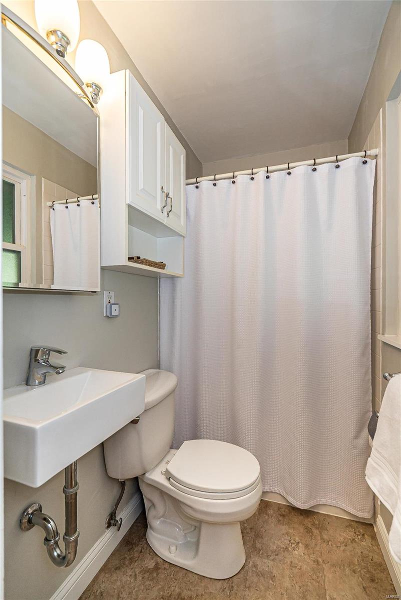 48 Reinke Road Ellisville, MO 63021 - Photo 9 of 26 Gallery Image 9