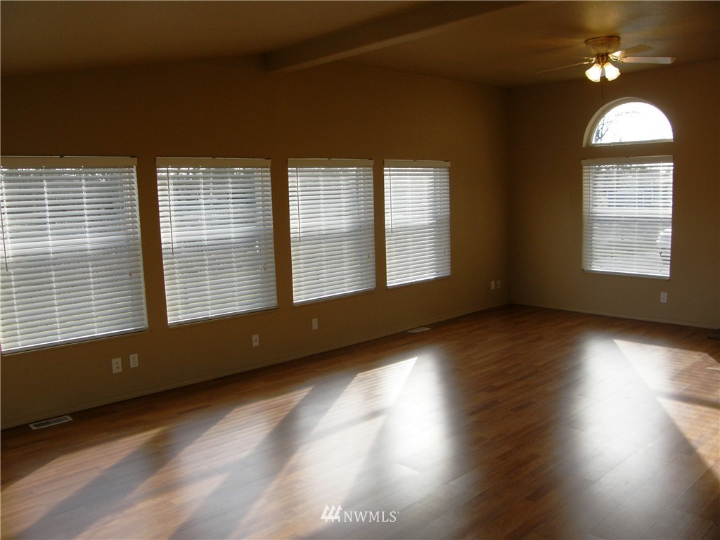 10120 Grove Road Southeast Yelm, WA 98597 - Photo 7 of 18 Gallery Image 7