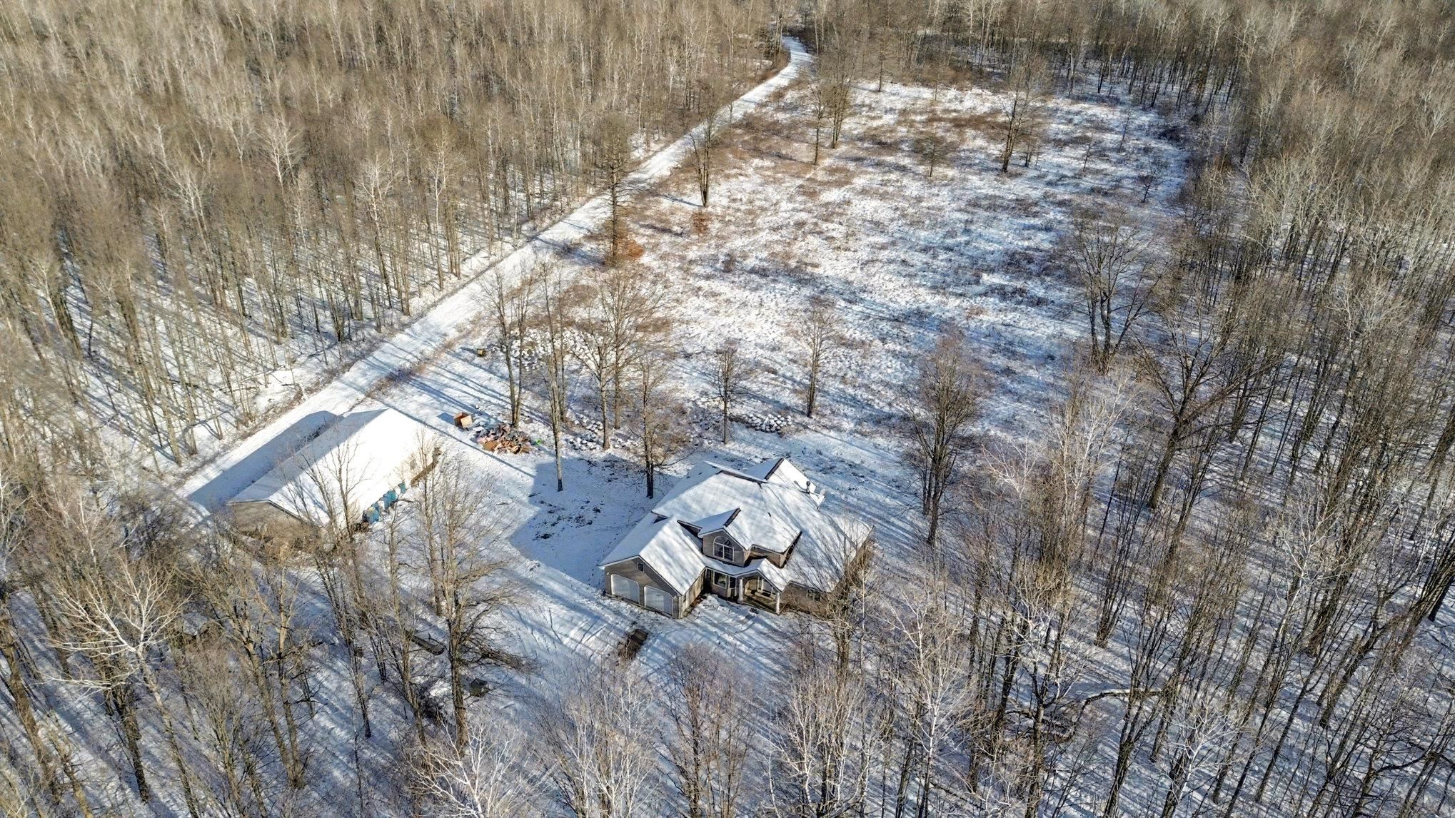 635 South East County Line Road Shepherd, MI 48883 - Photo 30 of 32