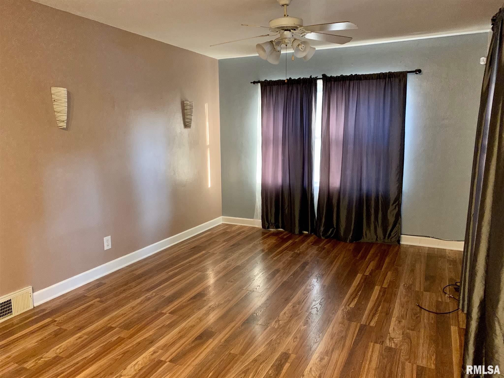 2456 South 5th Street Springfield, IL 62703 - Photo 3 of 16
