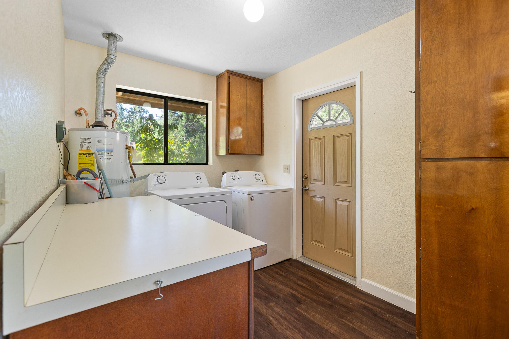 45000 Manter Meadow Road California Hot Springs, CA 93207 - Photo 22 of 38 37 Laundry Room