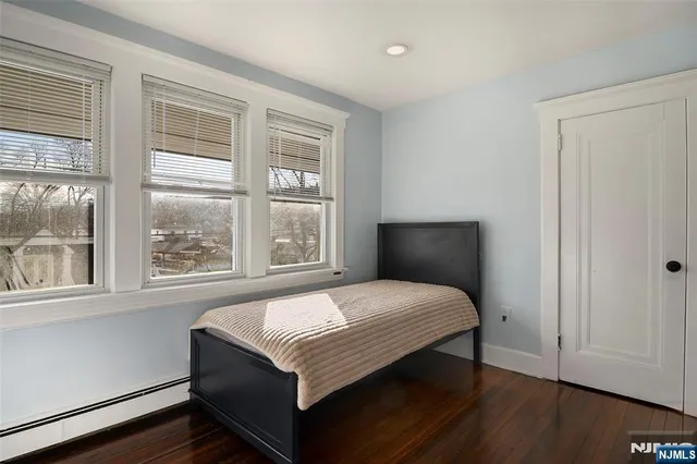 $5,300 | 590 Main Street, Little Falls, NJ 07424