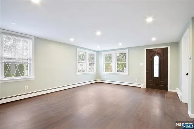 $5,300 | 590 Main Street, Little Falls, NJ 07424