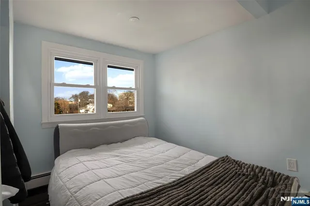 $5,300 | 590 Main Street, Little Falls, NJ 07424