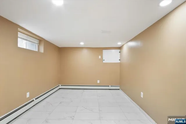 $5,300 | 590 Main Street, Little Falls, NJ 07424