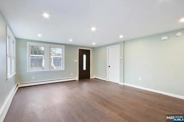 $5,300 | 590 Main Street, Little Falls, NJ 07424