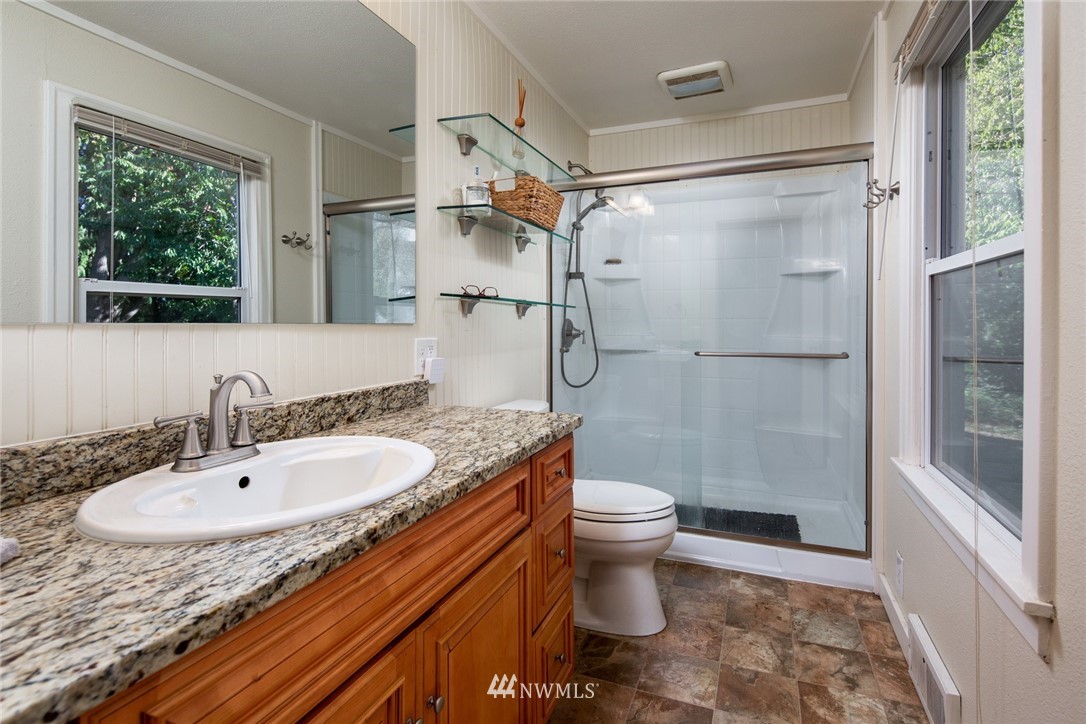 5902 Lind Road Everson, WA 98247 - Photo 14 of 37