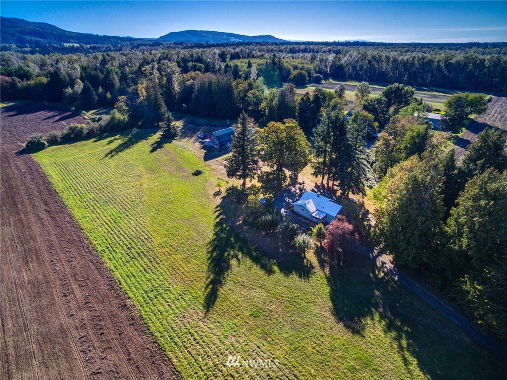 5902 Lind Road Everson, WA 98247 - Photo 4 of 37