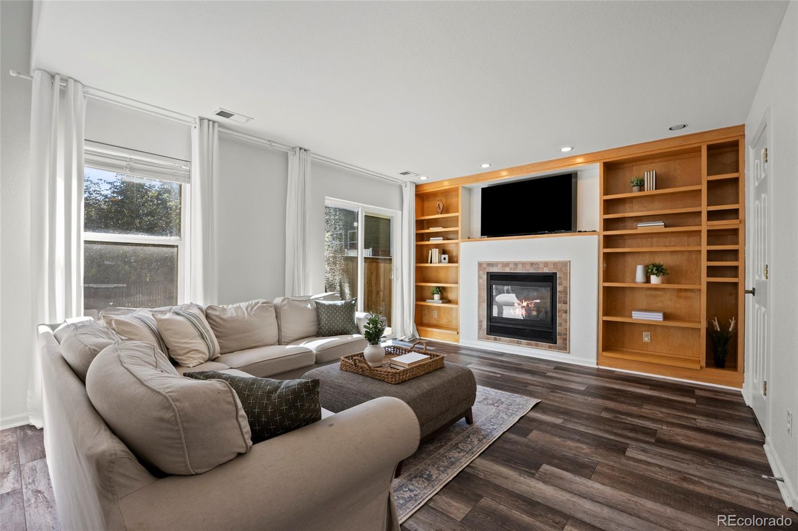 9928 Saybrook Street Highlands Ranch, CO 80126 - Photo 23 of 40 Gallery Image 23