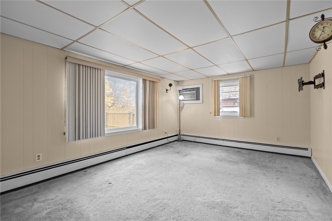 78 Arnold Road Coventry, RI 02816 - Photo 17 of 35