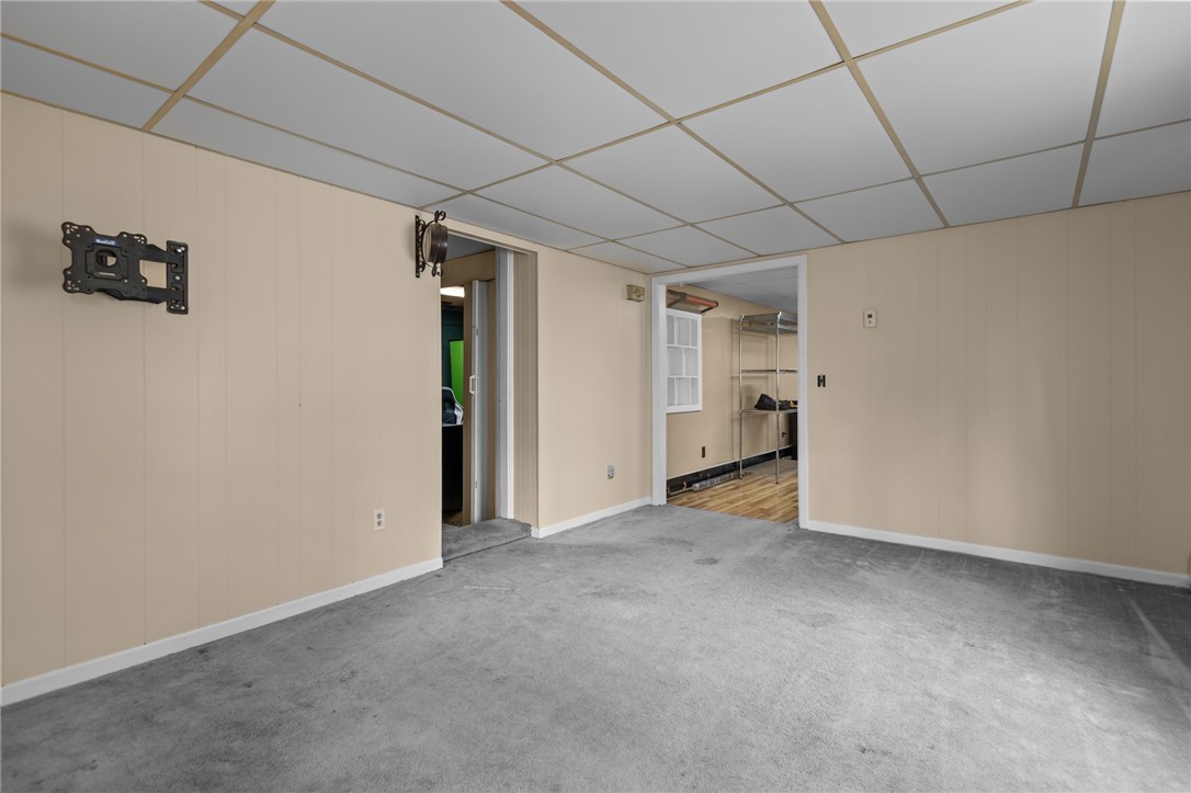 78 Arnold Road Coventry, RI 02816 - Photo 19 of 35